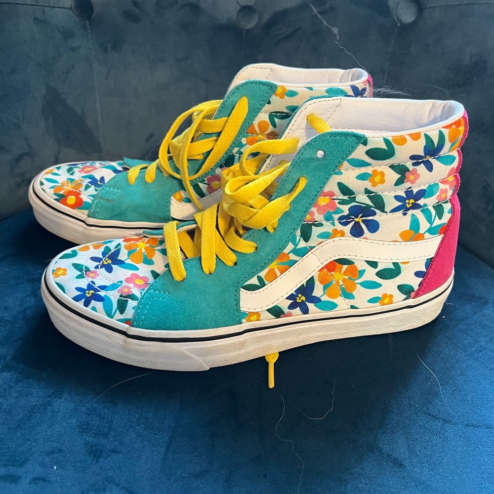 Vans custom floral W7.5